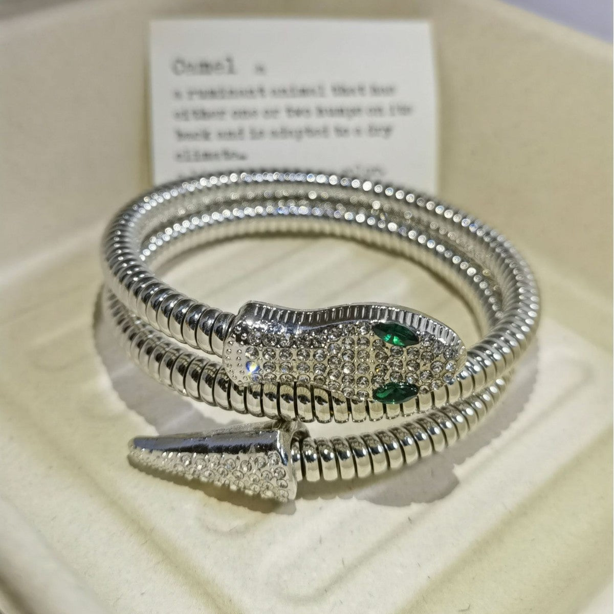 Female alloy snake-shaped bracelet