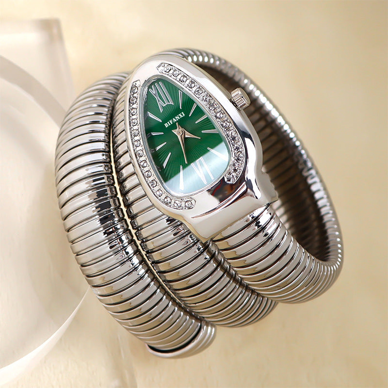 Fashion Snake Bracelet Quartz Watch