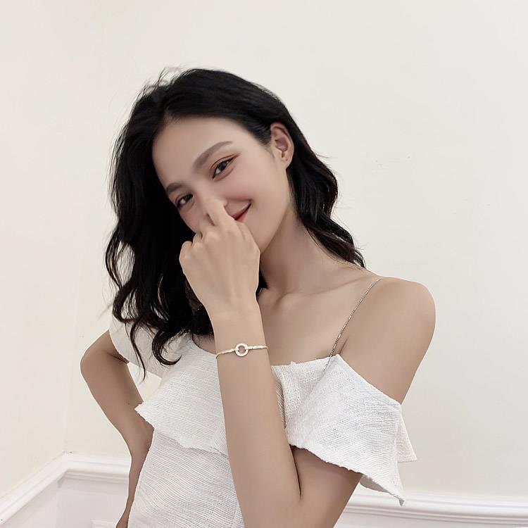 Ring-shaped adjustable snake bone bracelet