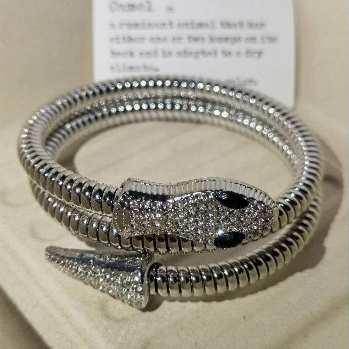 Female alloy snake-shaped bracelet